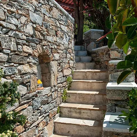 Pagali Hotel